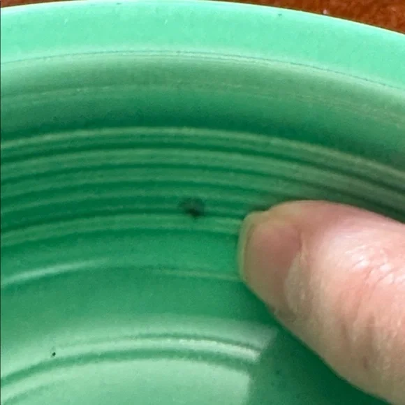 One Med Green FiestaWare rimmed Bowl Rare color Measures 5 1/2” x 1 1/2” HLC Co - Picture 3 of 7